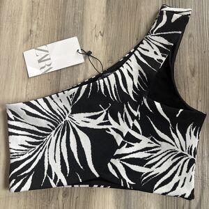 NWT Zara Tropical Hawaiian Asymmetrical One Strap Crop Top Size Medium